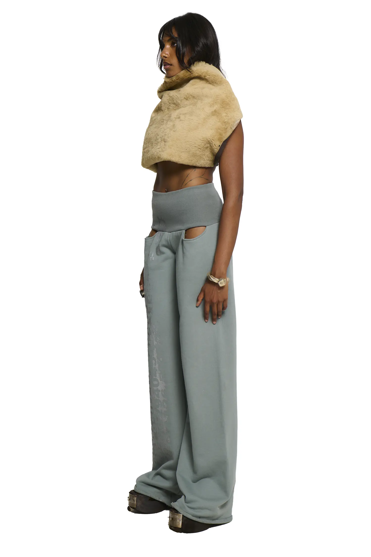Vys Halter in Brown - Image 4